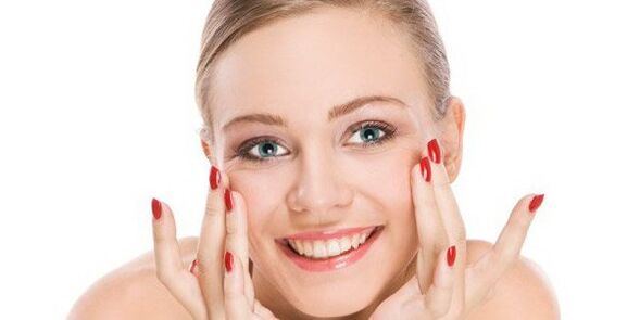 Gymnastics Facial Exercise to rejuvenate the skin around the eyes
